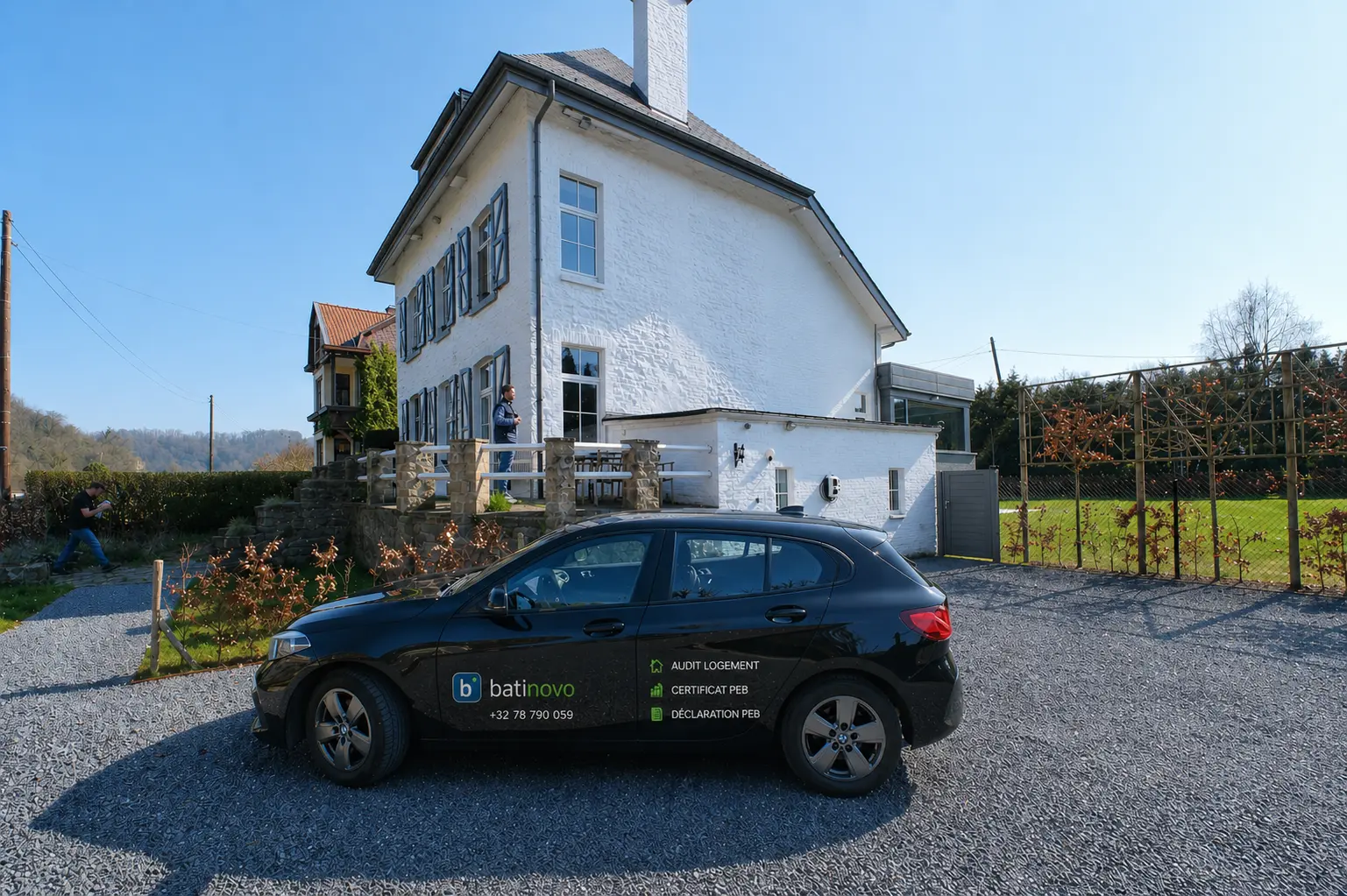 L'équipe Batinovo en intervention devant une habitation en Wallonie